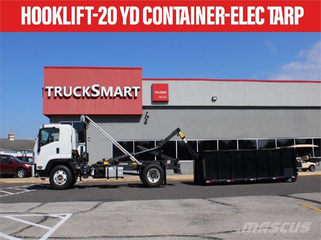 Isuzu FTR Camion con gancio di sollevamento