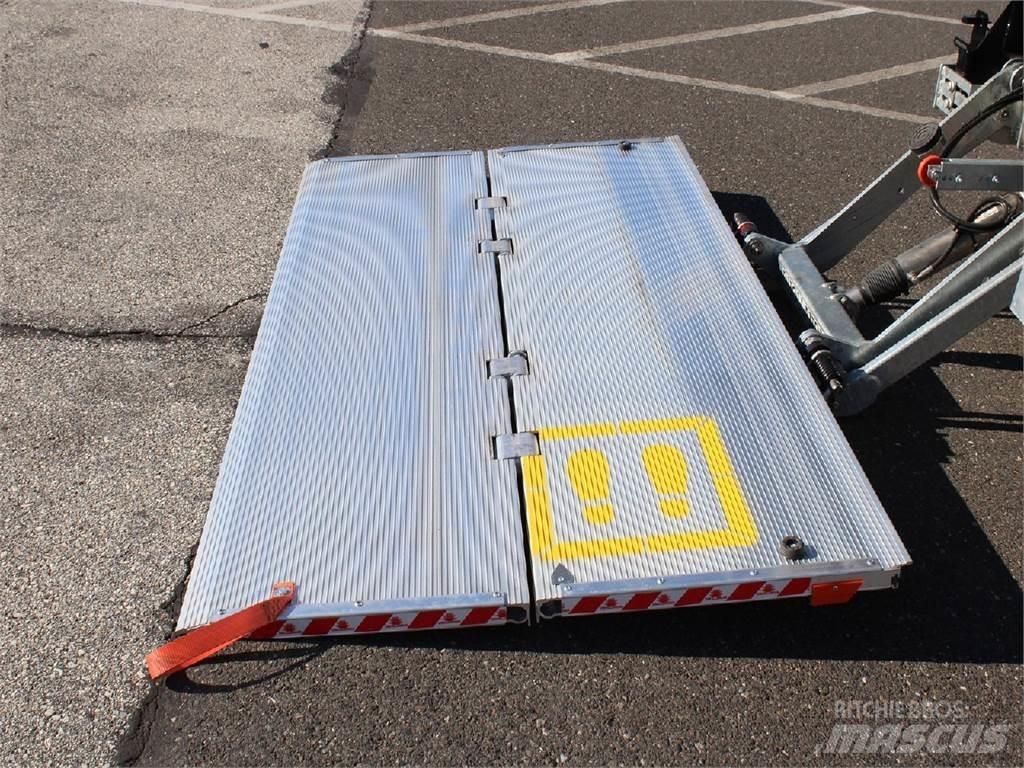 Isuzu NPR-HD Camion cassonati