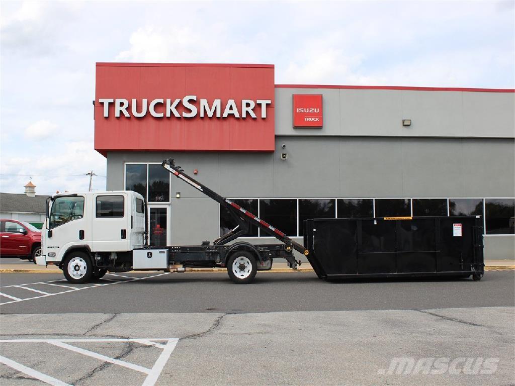 Isuzu NQR Camion ribaltabili