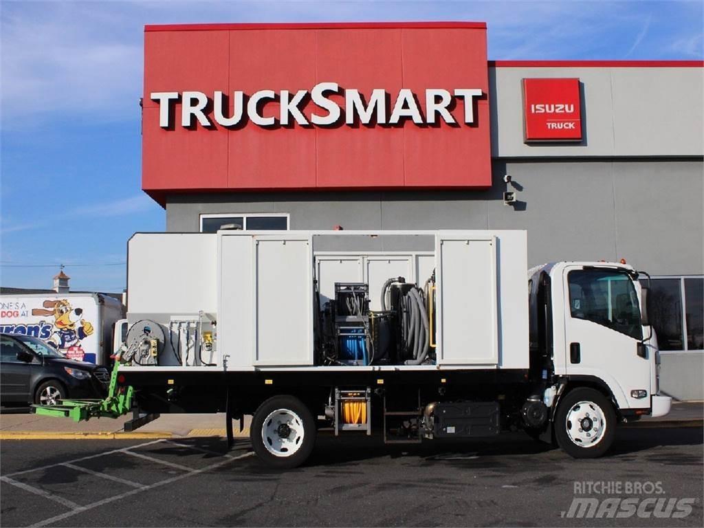 Isuzu NRR Camion dei rifiuti