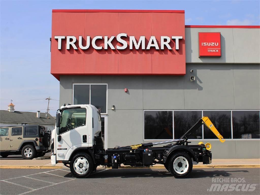 Isuzu NRR Camion con gancio di sollevamento