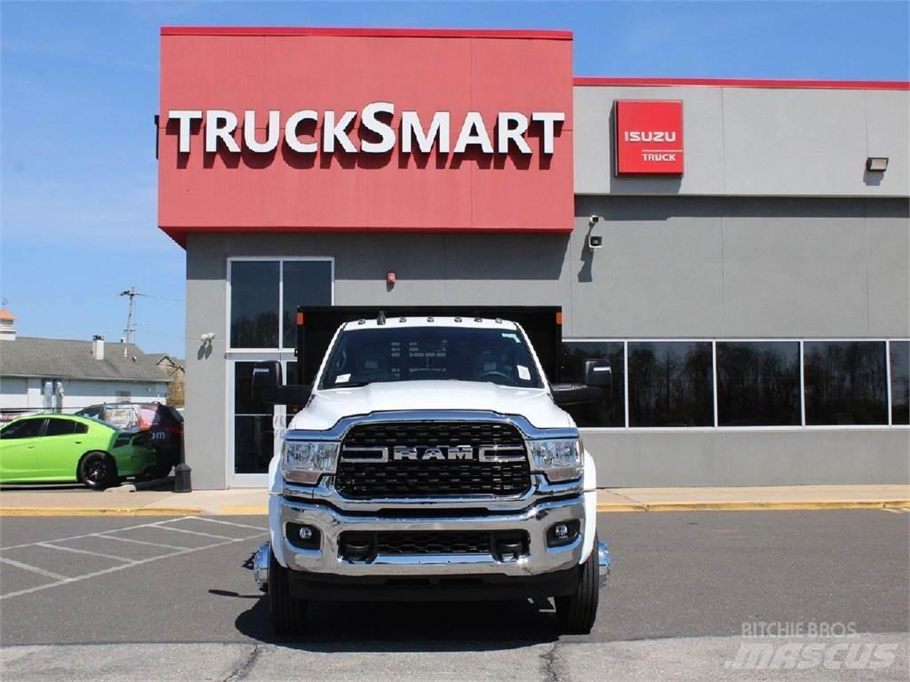 RAM 5500 Camion con sponde ribaltabili