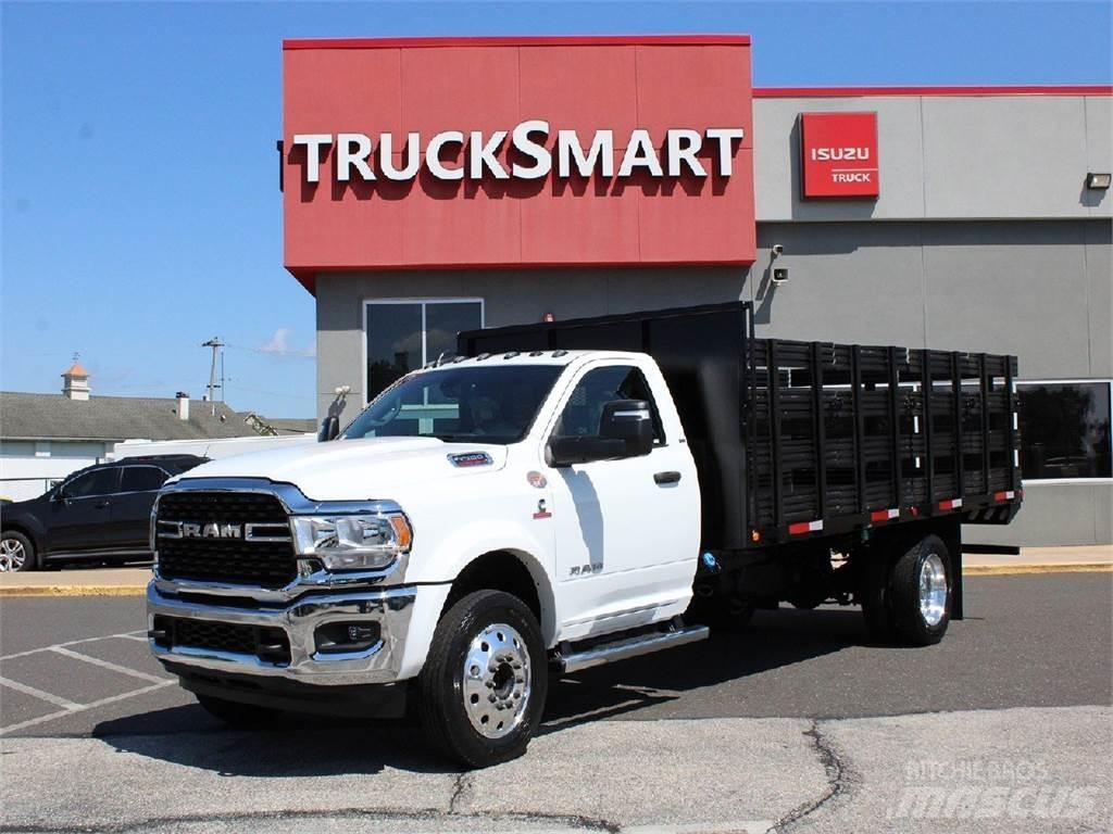 RAM 5500 Camion con sponde ribaltabili