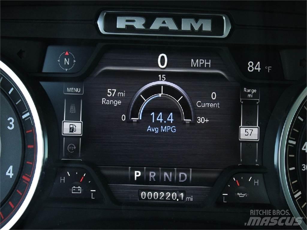 RAM 5500 Camion con sponde ribaltabili