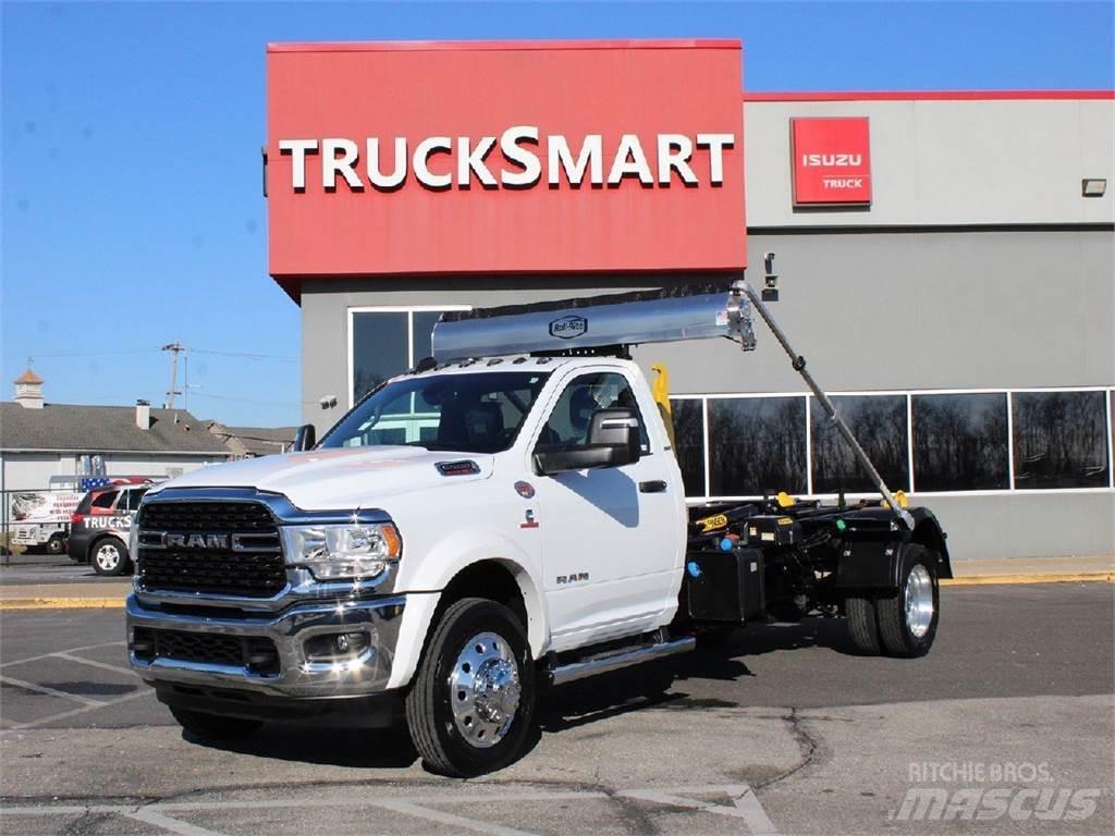 RAM 5500 Camion portacontainer