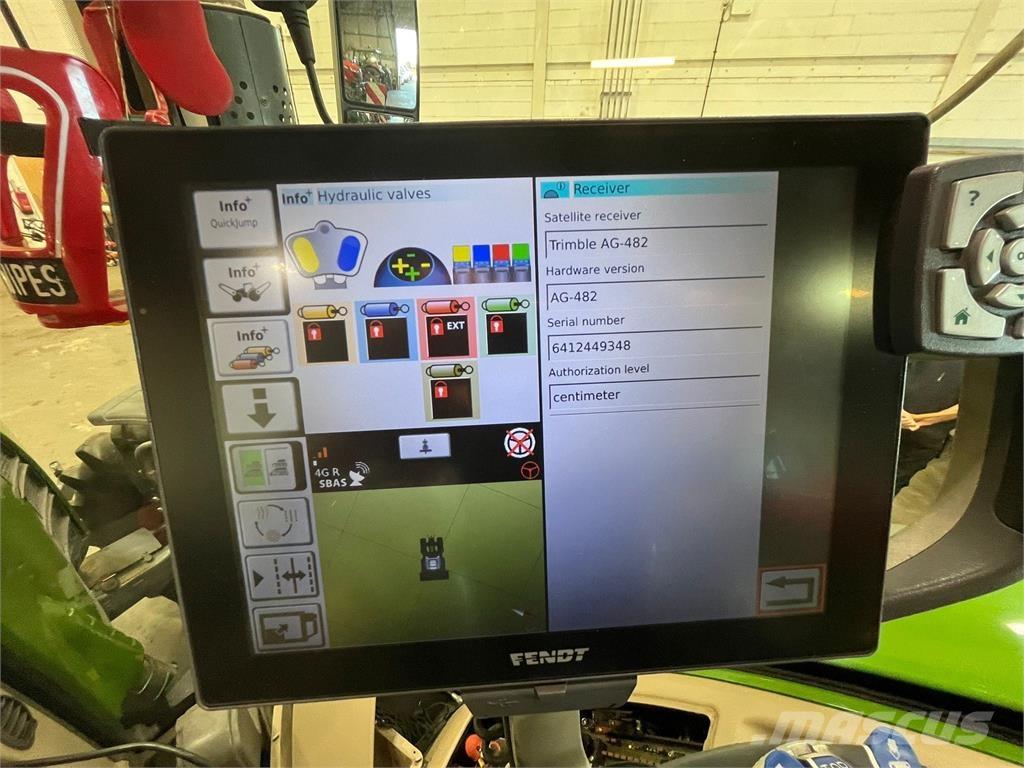 Fendt 724 VARIO S4 Trattori