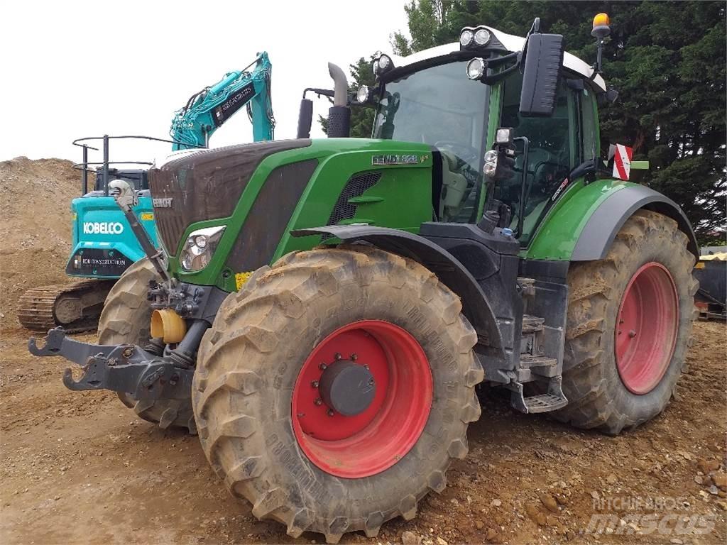 Fendt 828 VARIO Trattori
