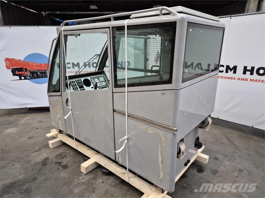  C.T.2 upper cabin Cabine e interni