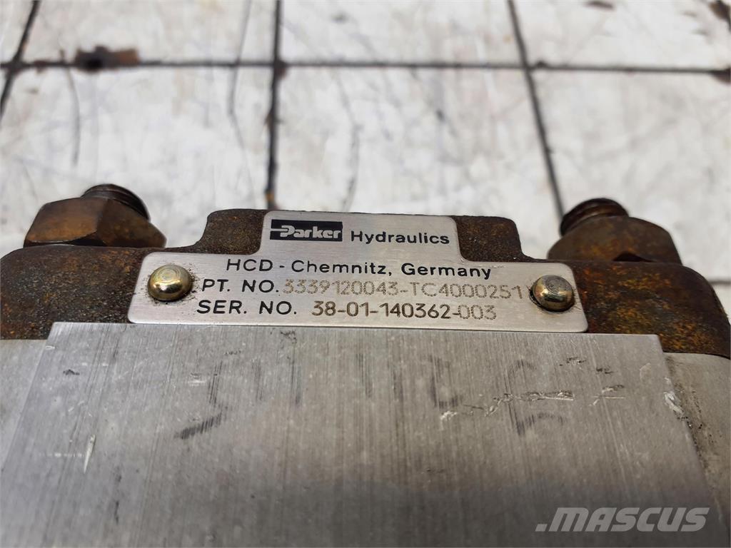  CT2 Dual gear pump Parti e equipaggiamenti per Gru