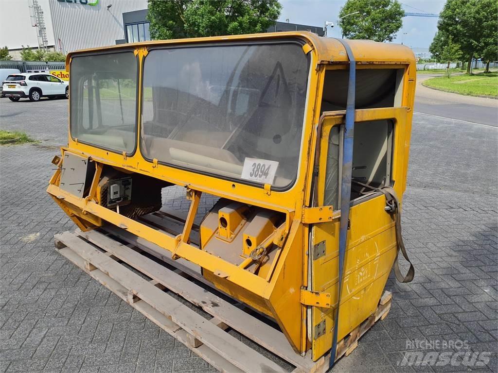 Faun KF lower cabin Cabine e interni