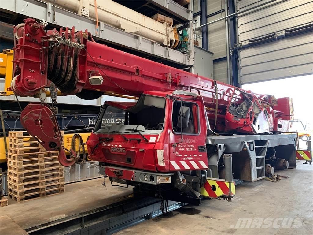Grove GMK 3055 Gru per tutti i terreni