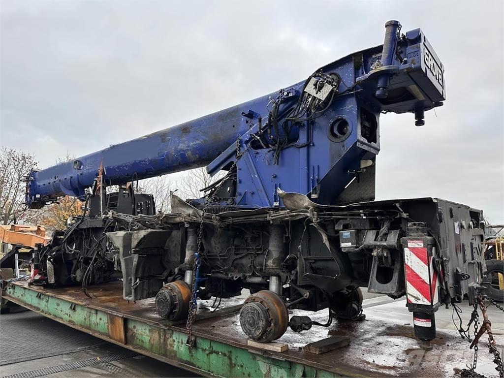 Grove GMK 4090 Gru per tutti i terreni