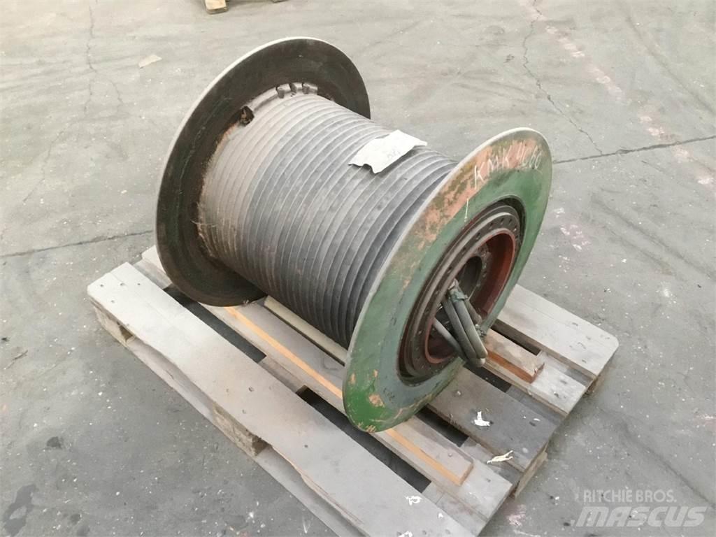 Krupp KMK 4060 winch Parti e equipaggiamenti per Gru