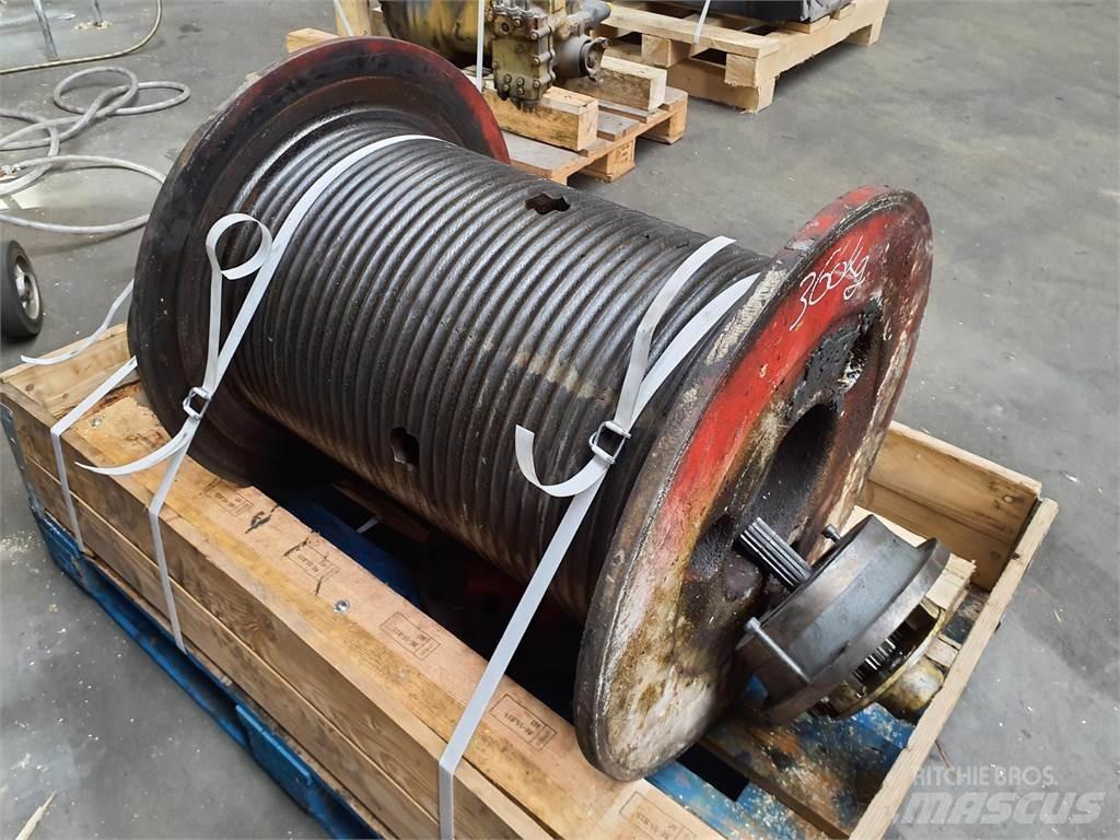 Krupp KMK 4070 winch Parti e equipaggiamenti per Gru