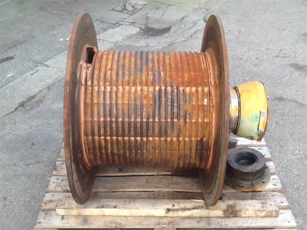 Krupp KMK 5100 winch Parti e equipaggiamenti per Gru