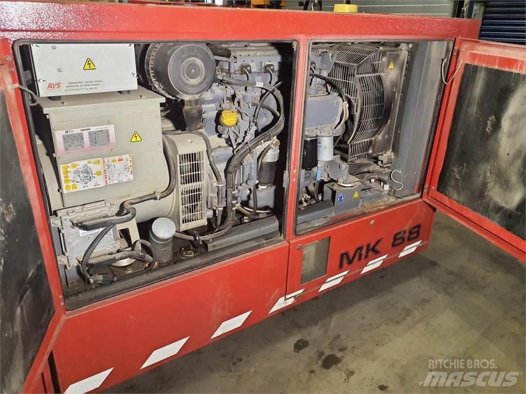 Liebherr MK 88 upper Parti e equipaggiamenti per Gru