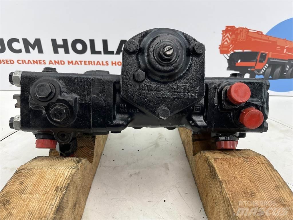  Steering box Parti e equipaggiamenti per Gru