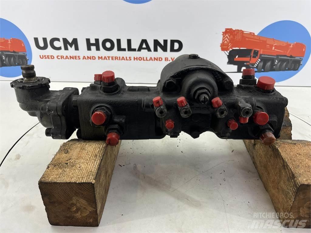  Steering box 210bar Parti e equipaggiamenti per Gru