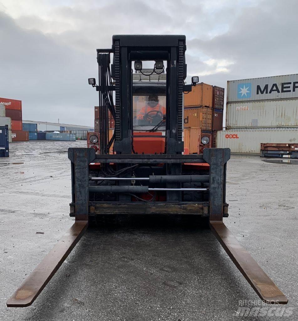 Svetruck 13,6-120-32 Carrelli elevatori diesel