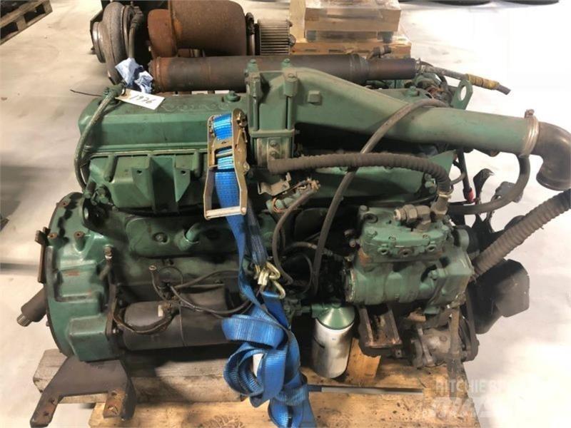 Volvo D7B Movimentazione Materiali - Altro