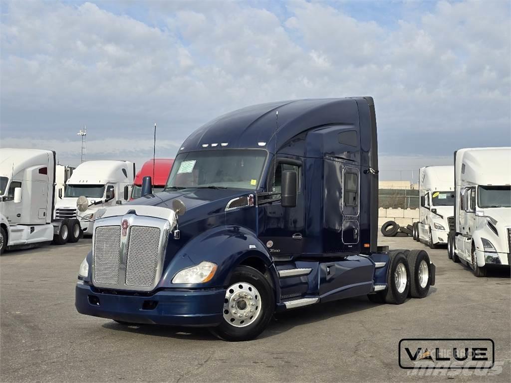 Kenworth T680 Motrici e Trattori Stradali
