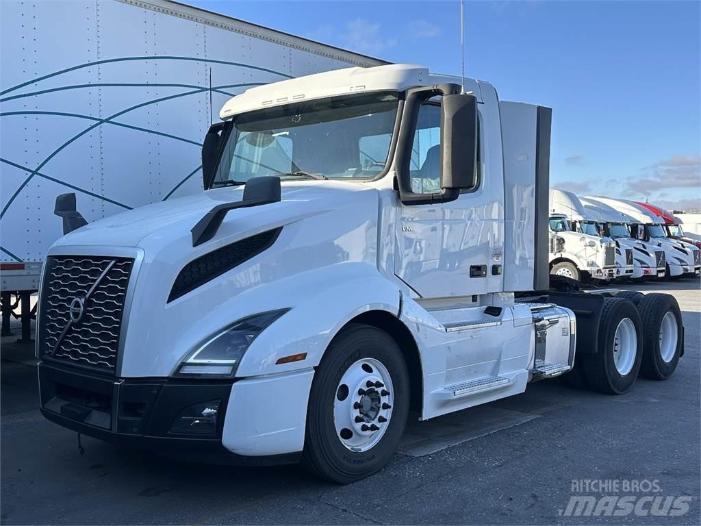 Volvo VNL300 Motrici e Trattori Stradali