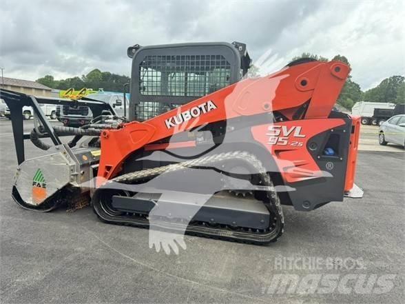 Kubota SVL95-2S Trince forestali