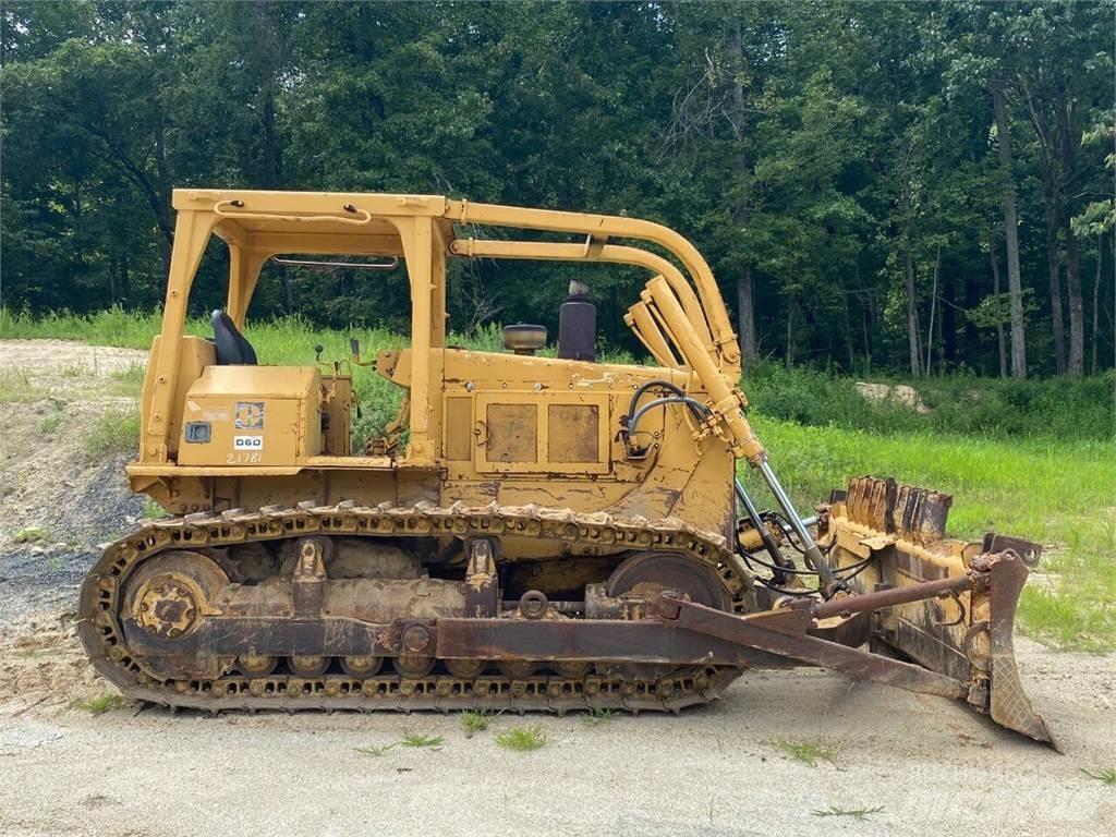 CAT D6D Costruzioni - Altro