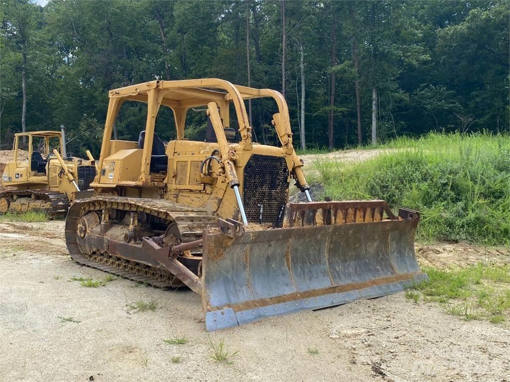 CAT D6D Costruzioni - Altro