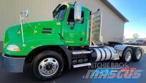 Mack CXU613 Costruzioni - Altro
