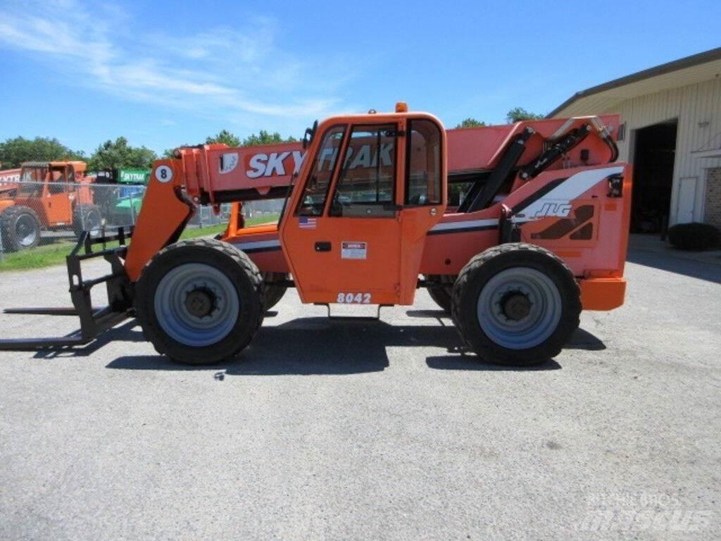 SkyTrak 8042 Costruzioni - Altro