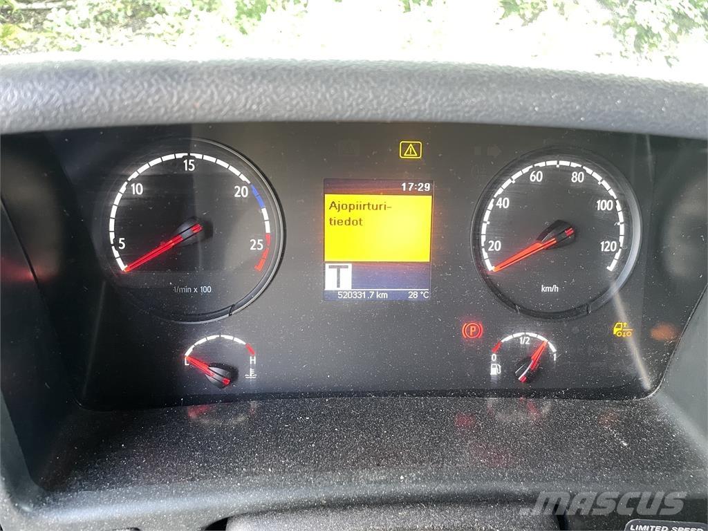 Scania P280 Camion a temperatura controllata