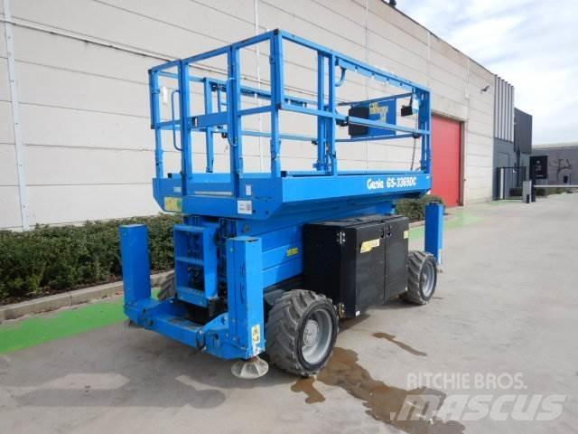 Genie GS3369DC Piattaforme a pantografo