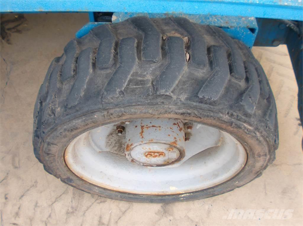 Genie GS4390RT Piattaforme a pantografo