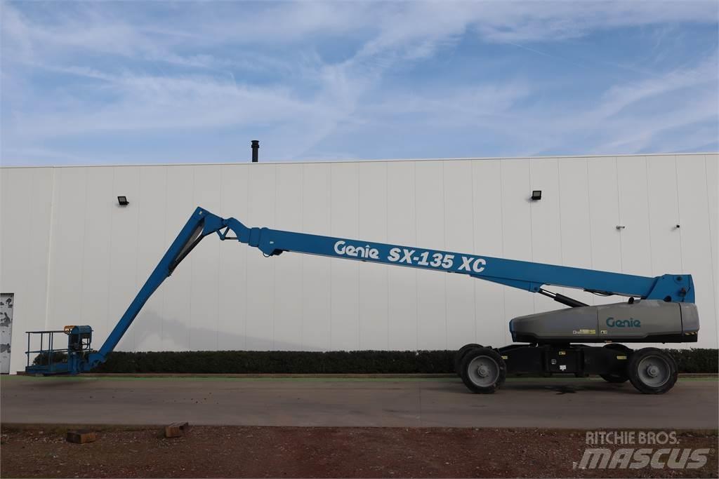 Genie SX135XC Piattaforme a braccio telescopico