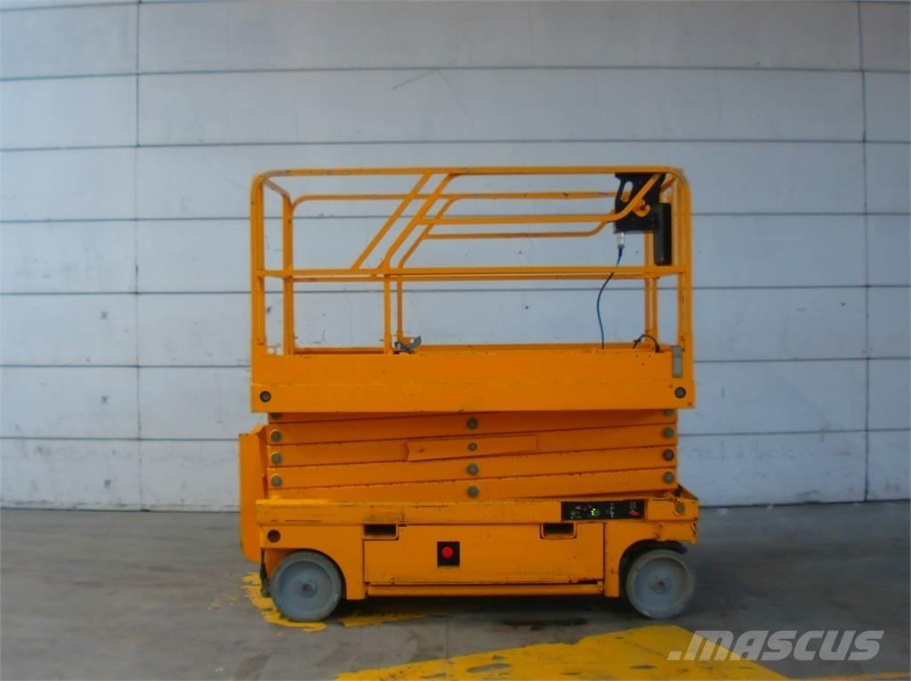Haulotte Compact 12 Piattaforme a pantografo