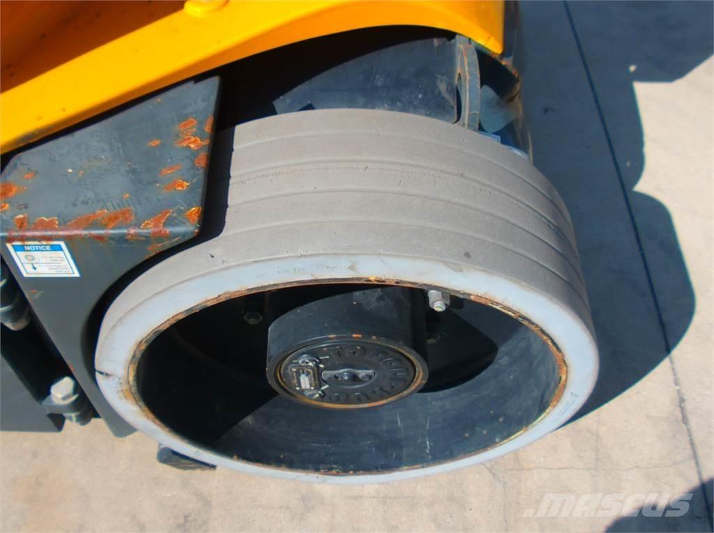 Haulotte HA12CJ+ Piattaforme a braccio articolato