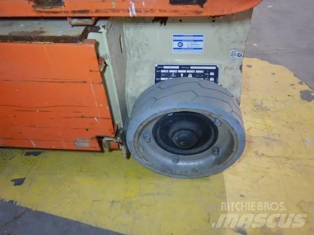 JLG 1230ES Sollevatori verticali