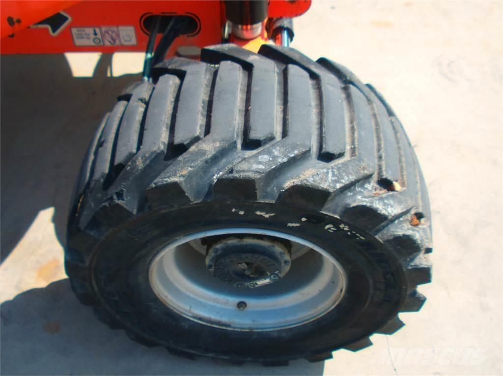 JLG 450AJ Piattaforme a braccio articolato