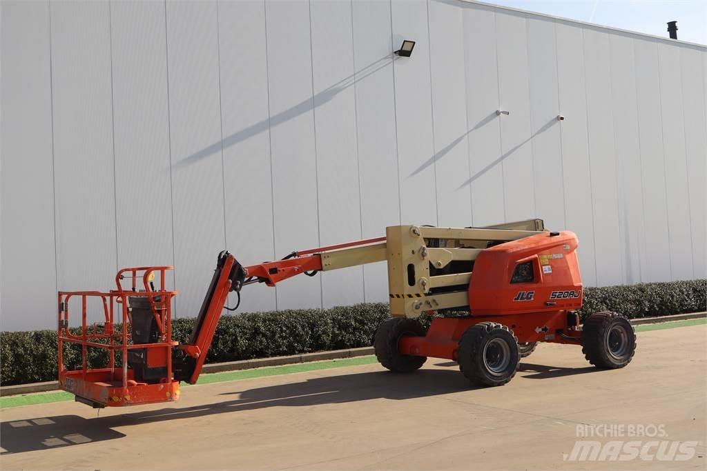 JLG 520AJ Piattaforme a braccio articolato