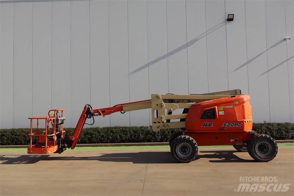 JLG 520AJ Piattaforme a braccio articolato