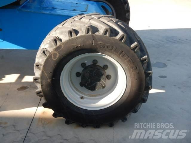 Manitou 200ATJ Piattaforme a braccio articolato