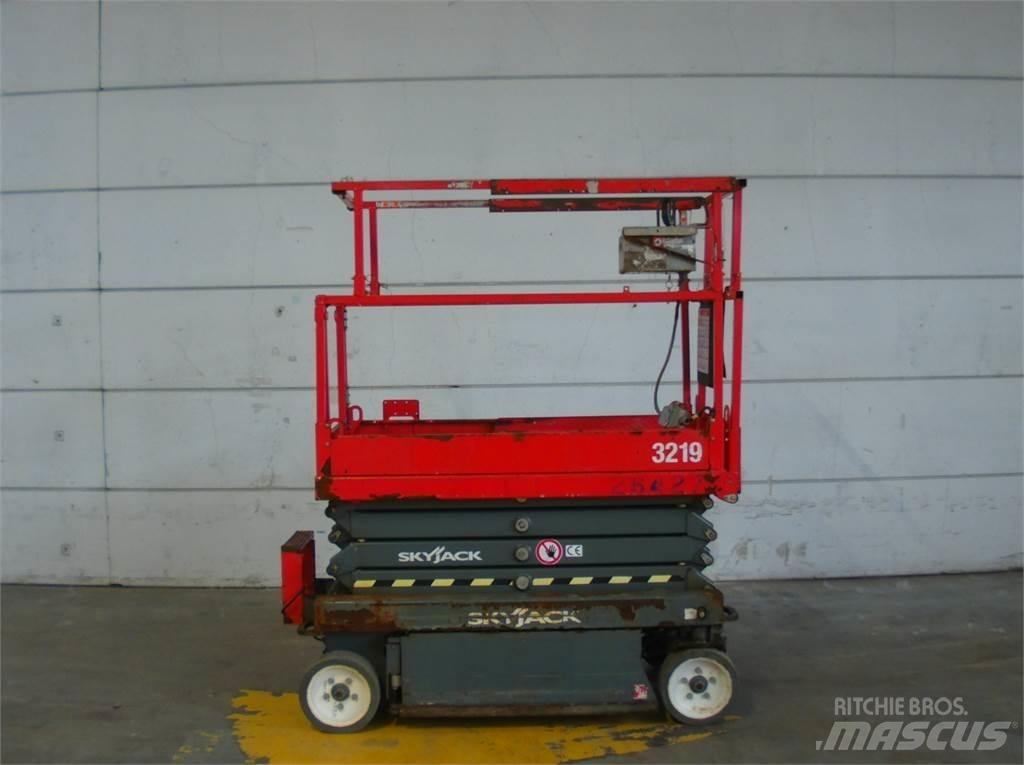 SkyJack SJ3219 Piattaforme a pantografo