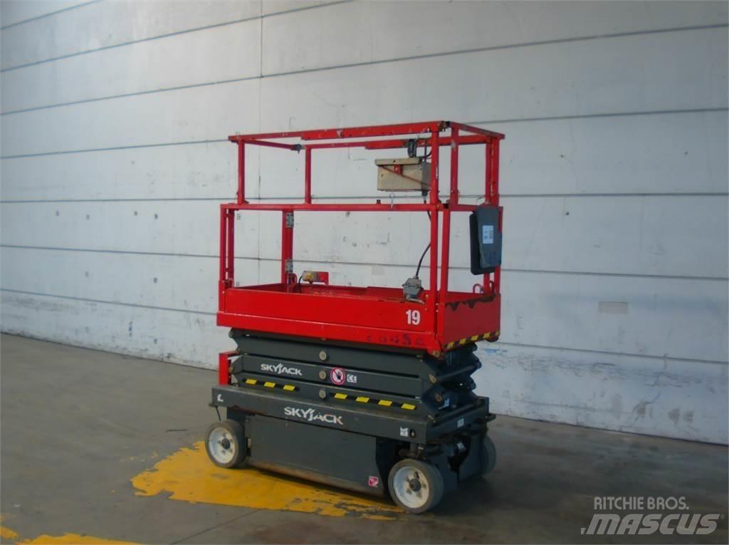 SkyJack SJ3219 Piattaforme a pantografo