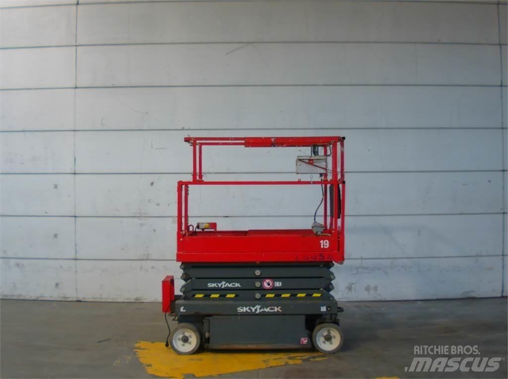 SkyJack SJ3219 Piattaforme a pantografo