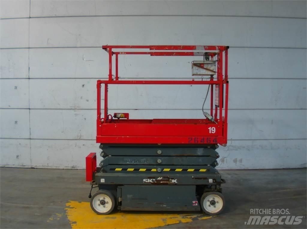 SkyJack SJ3219 Piattaforme a pantografo
