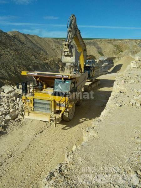 CAT 771D Rebuilt Dumper a telaio rigido