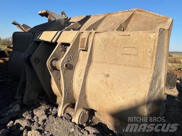 CAT 973D Benne