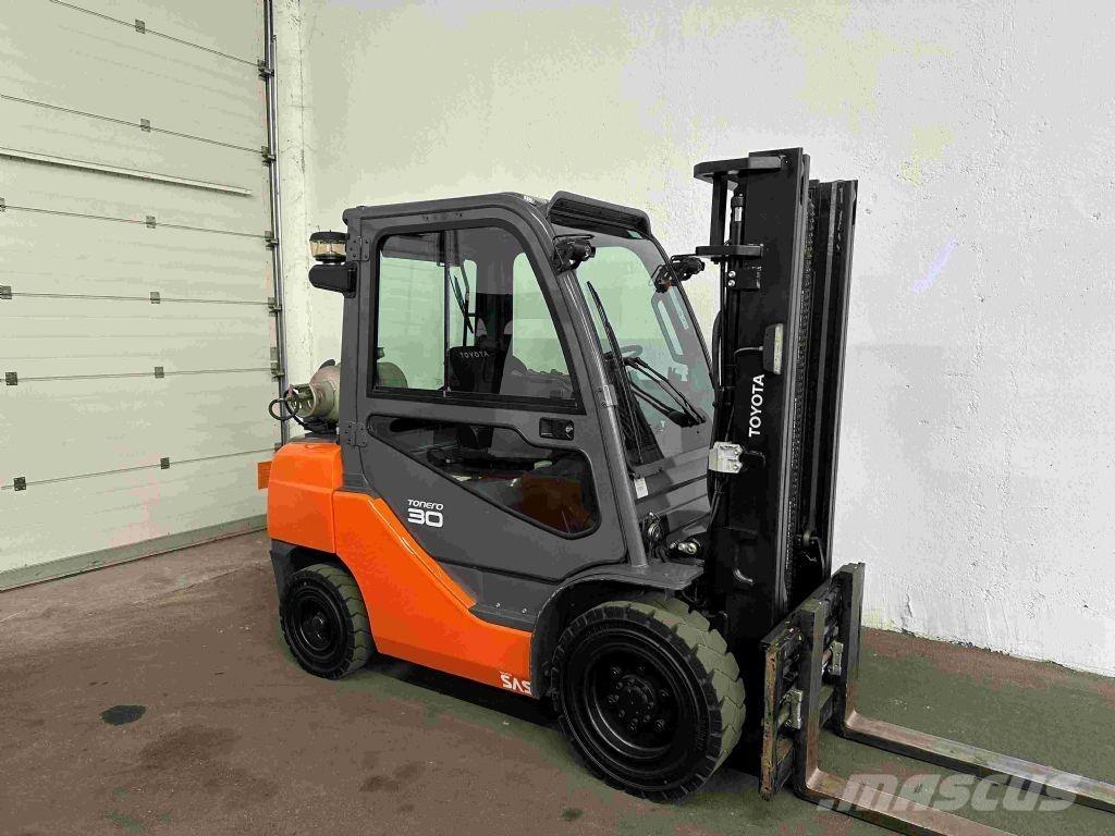 Toyota 02-8FGF30 Carrelli elevatori GPL