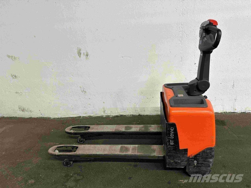 Toyota LWE 130 Transpallet manuale